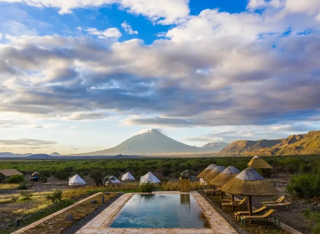 The lodge with the volcano beyond
