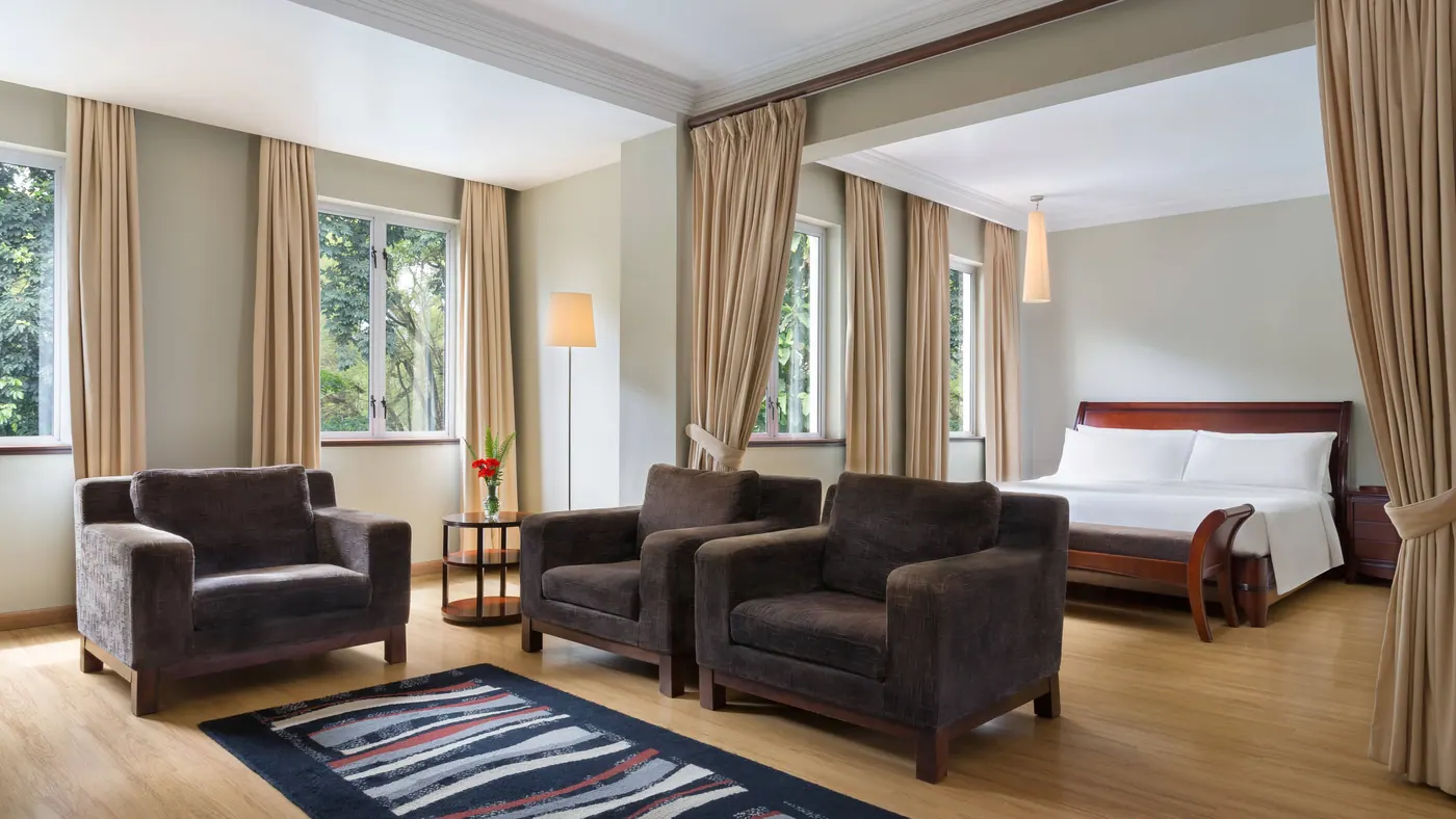 Suite sitting area