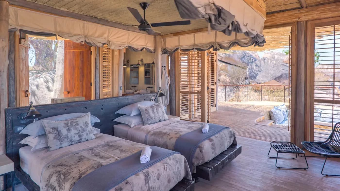 Twin suite with open shutters
