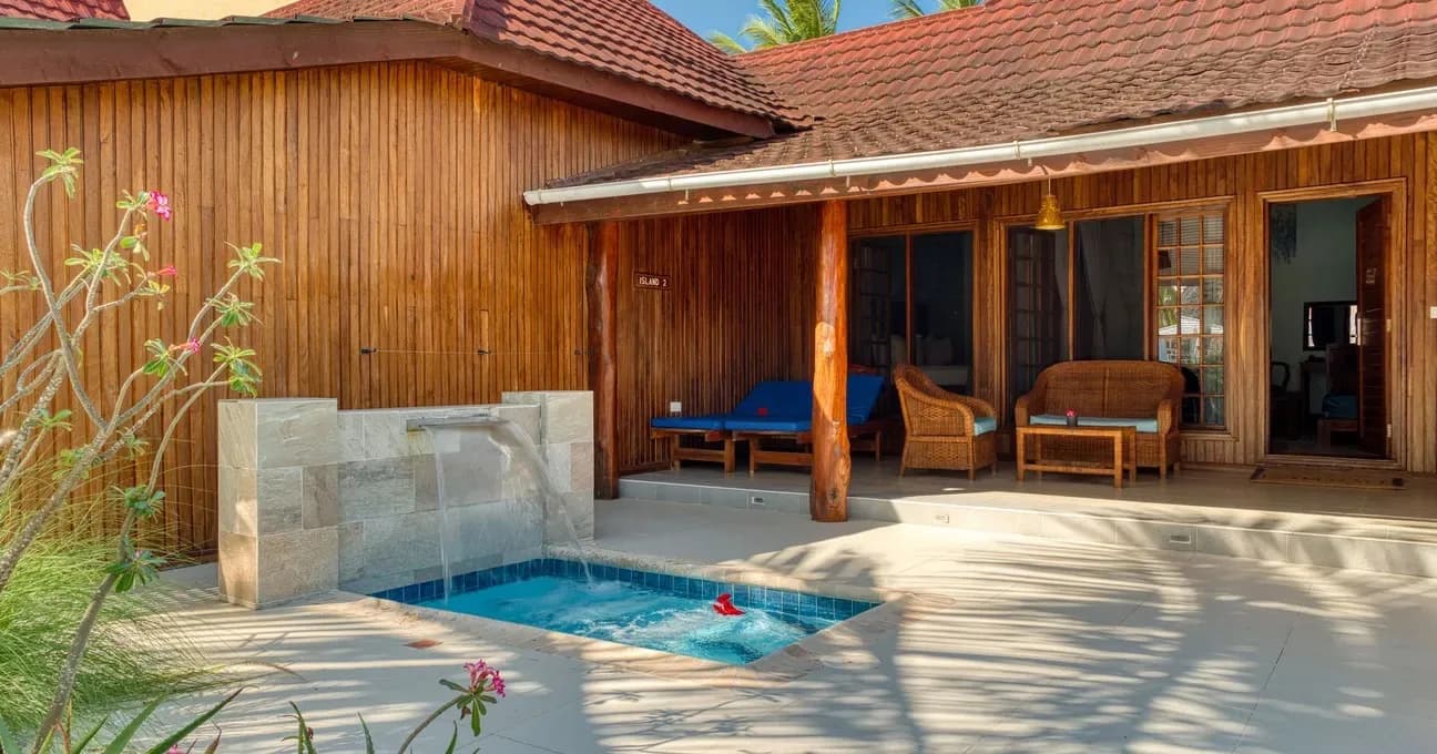 A private dipping pool