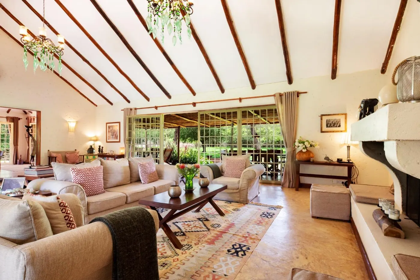 Long lounge with garden windows