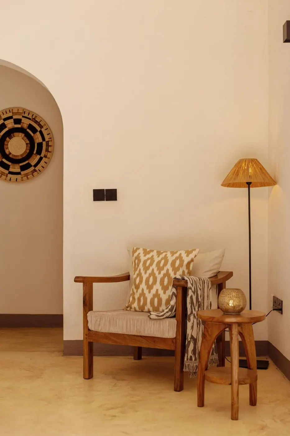 Armchair and lamp in the suite