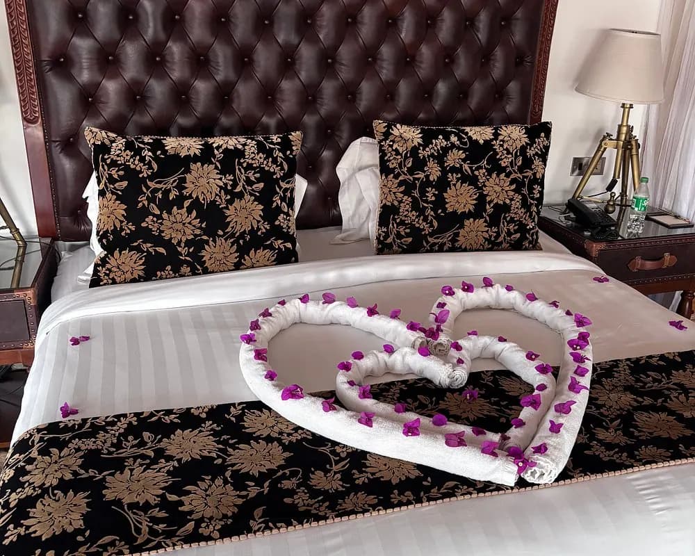 Turndown with a petal heart