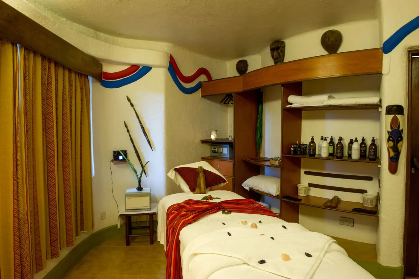 Guest room with a red runner