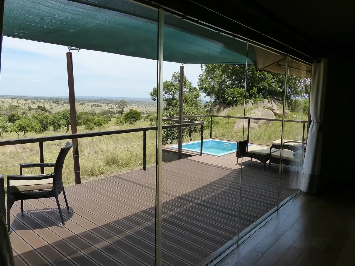 Suite deck and plunge pool over the plains