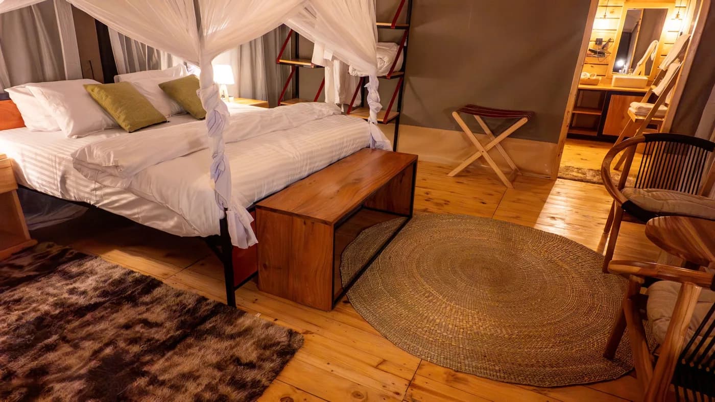 Canopied bed and travel chest