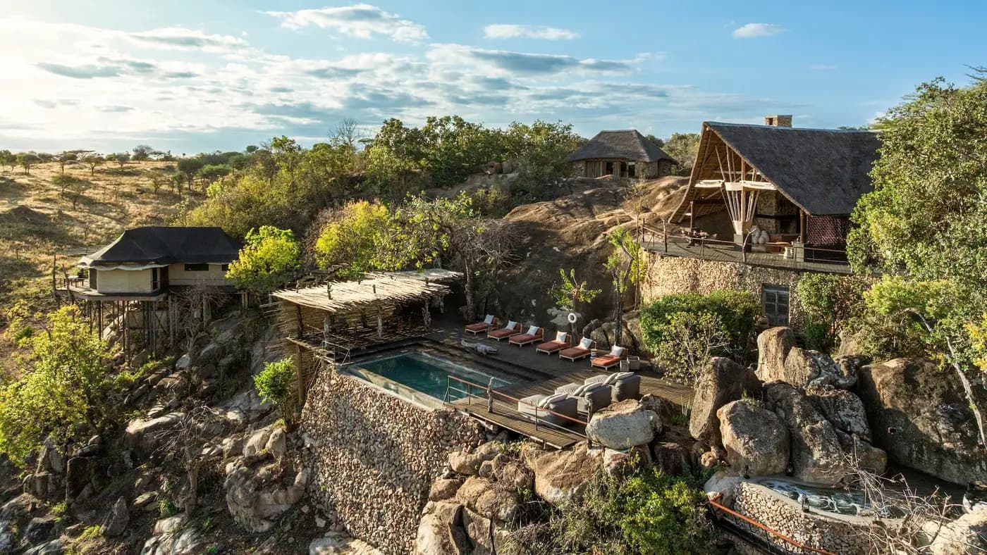 Pool set among the boulders