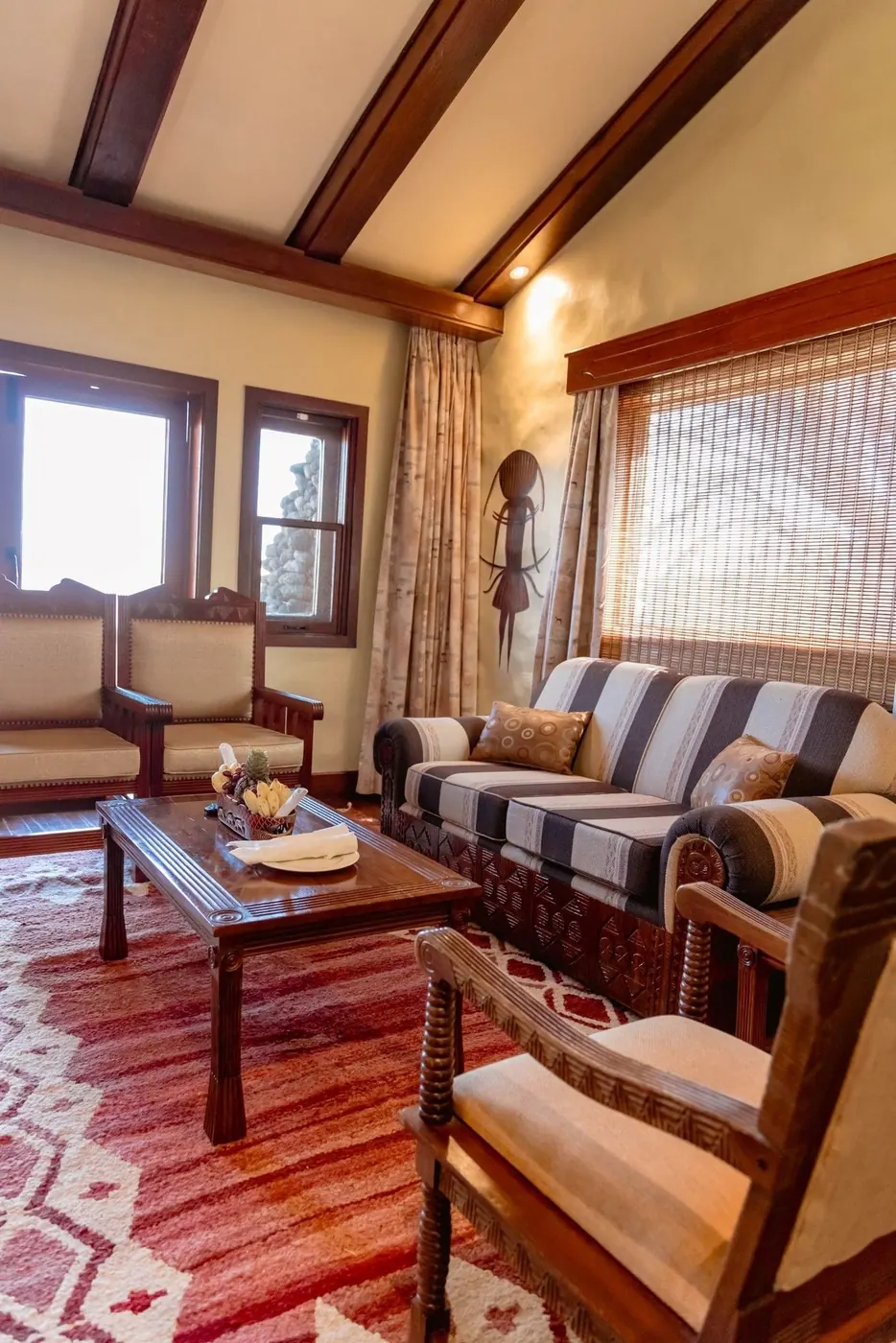 Suite lounge