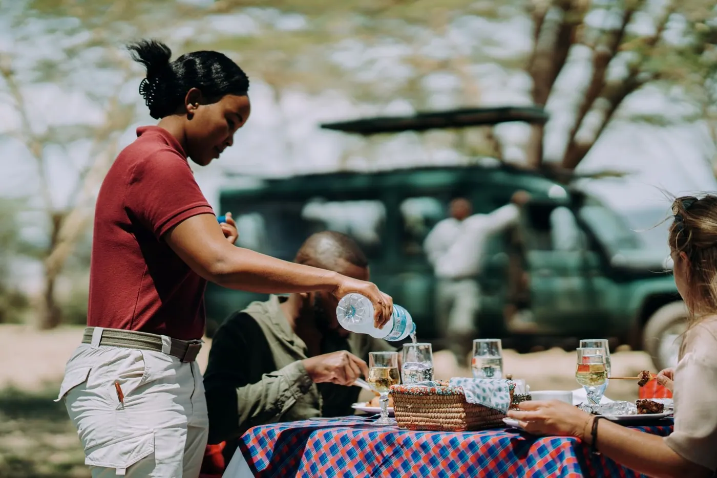 Pouring at the bush table