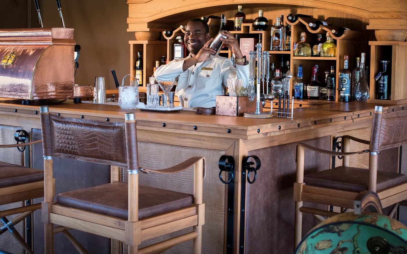 The barman mixing drinks