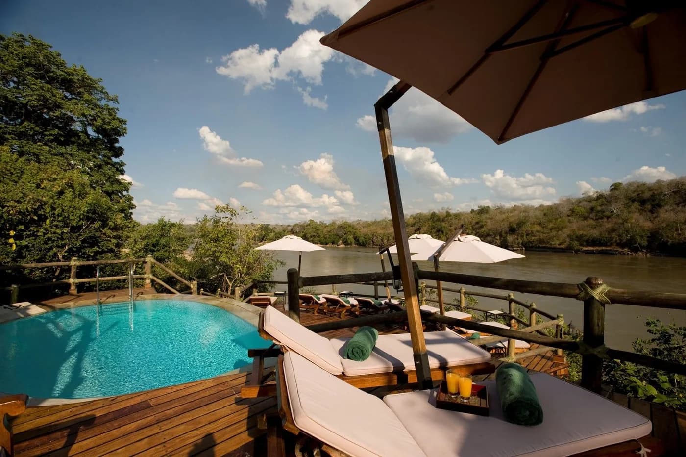 Swimming pool on the deck above the river