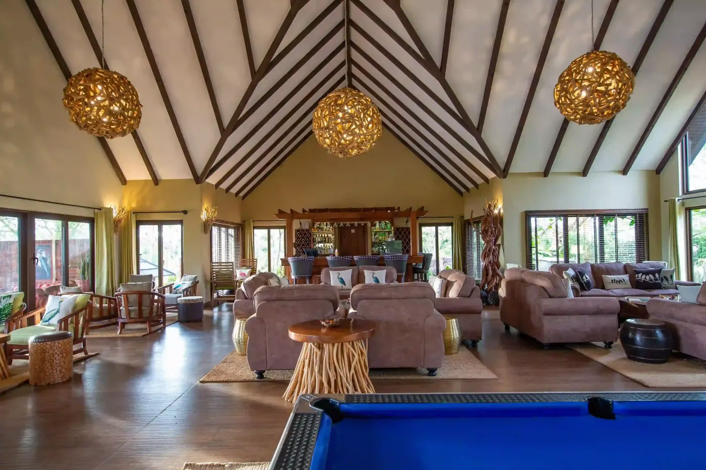 Lounge with the pool table