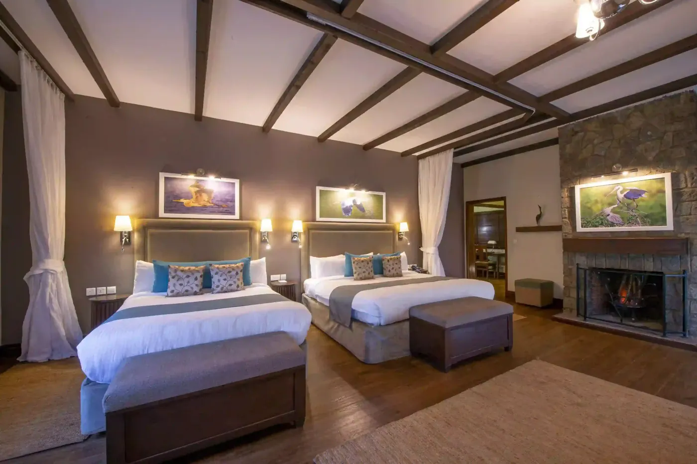 Twin beds in the guest room