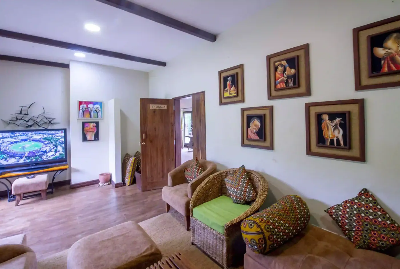 Suite sitting area