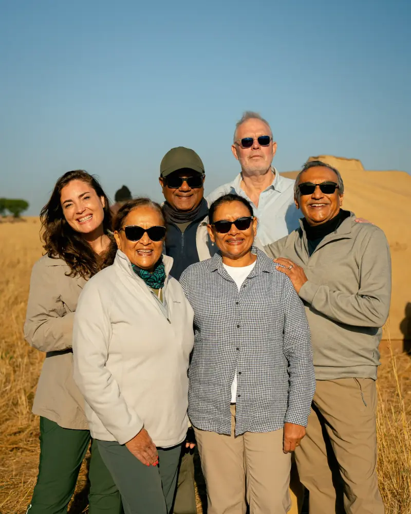 Group portrait with the balloon crew